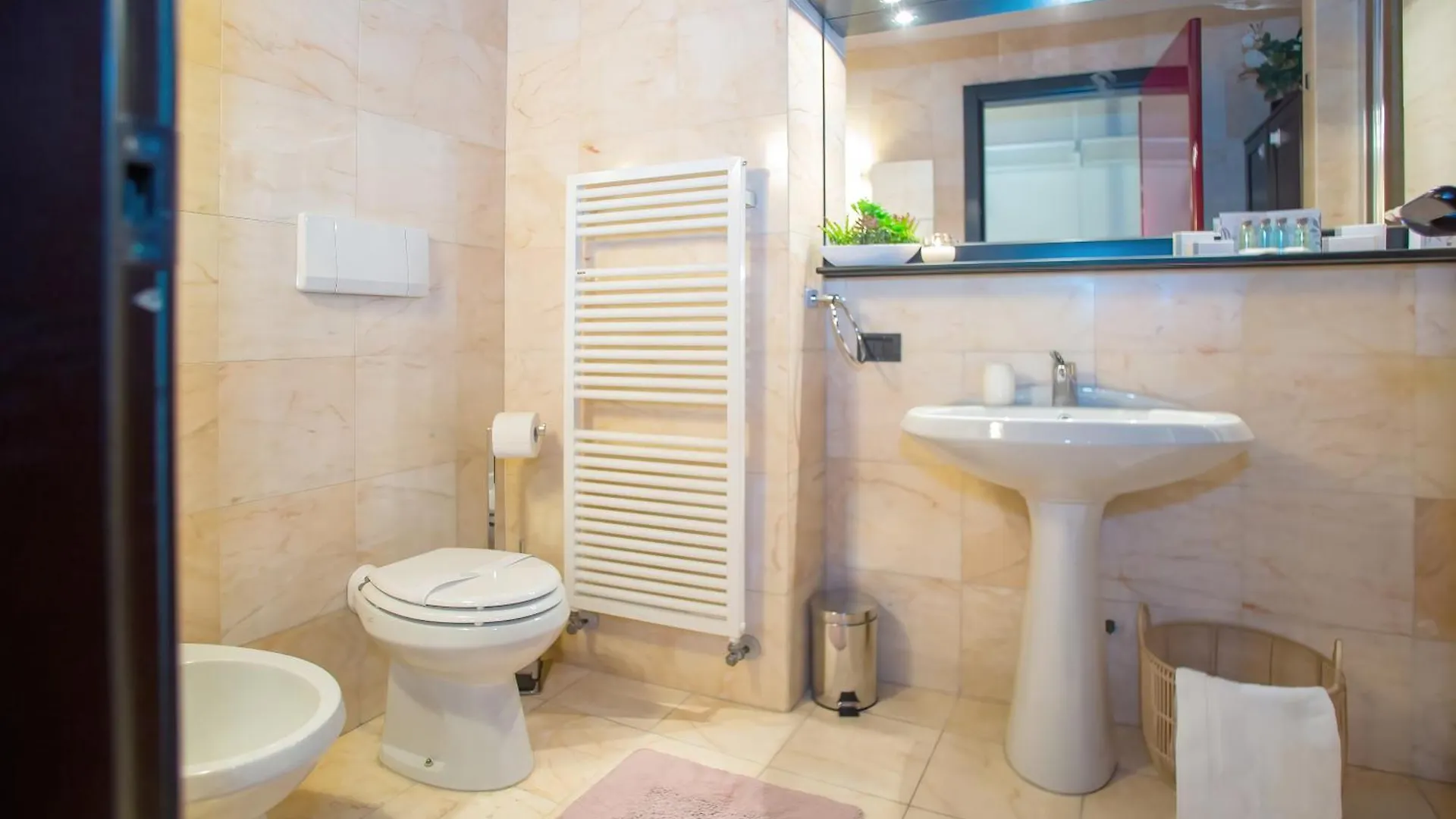 Appartement Carpediem Eleganza E Conforto Vicinissimo Alla Arena Di Vr Verona Italië